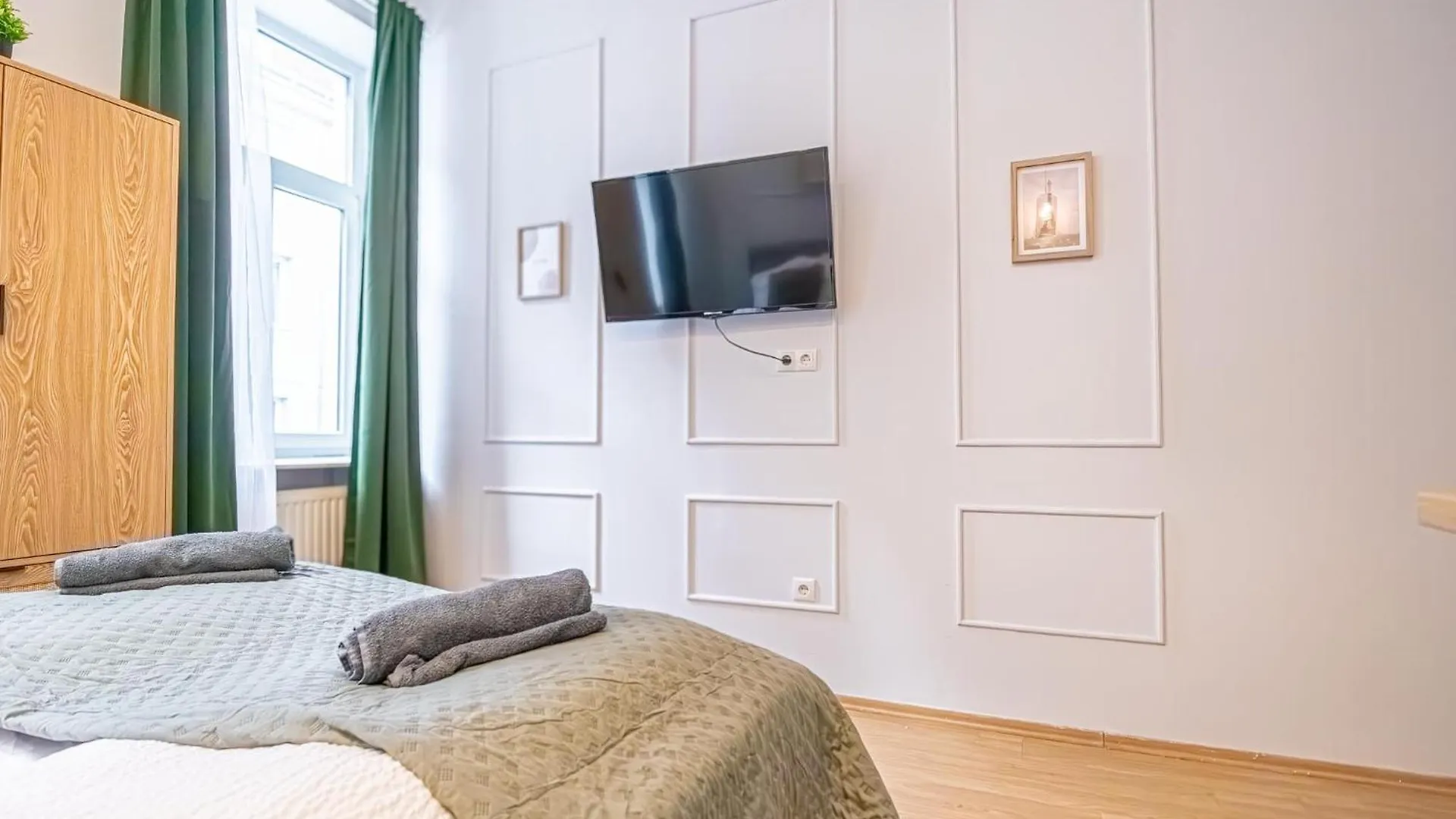 Multiple Apartments And Rooms At The Heart Of Vienne 0*,  Autriche