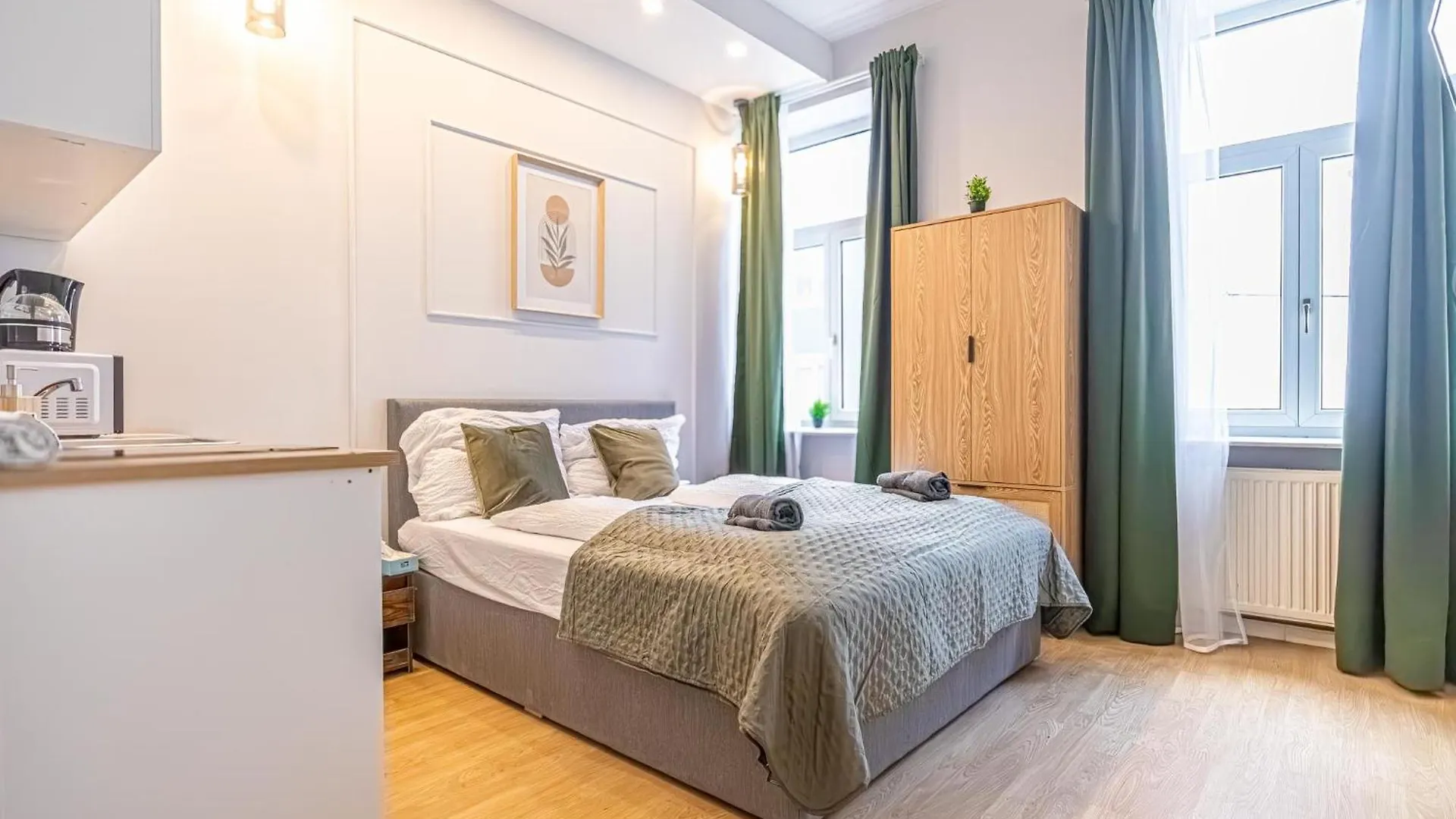 Multiple Apartments And Rooms At The Heart Of Vienne Autriche