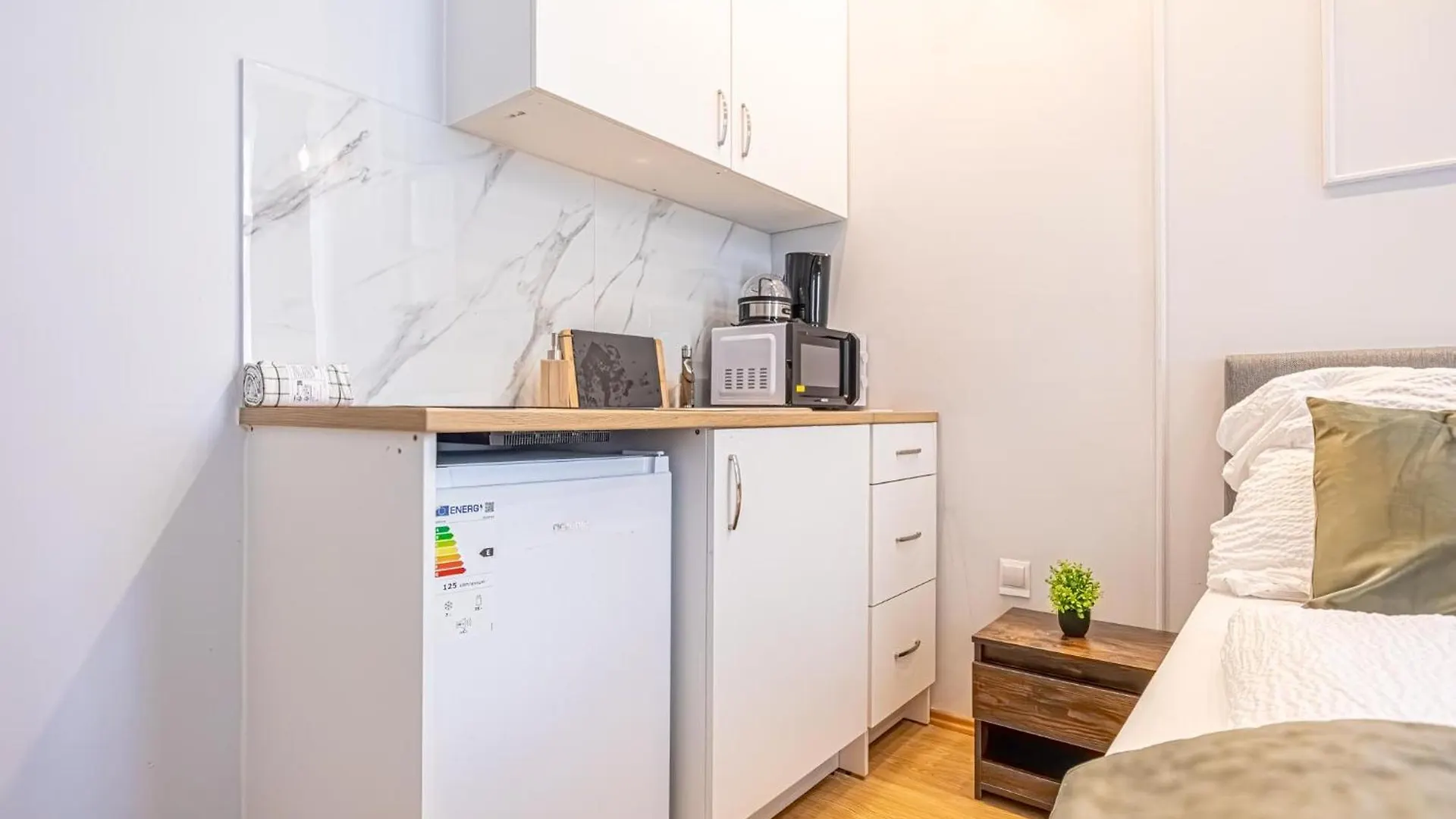 Multiple Apartments And Rooms At The Heart Of Vienne