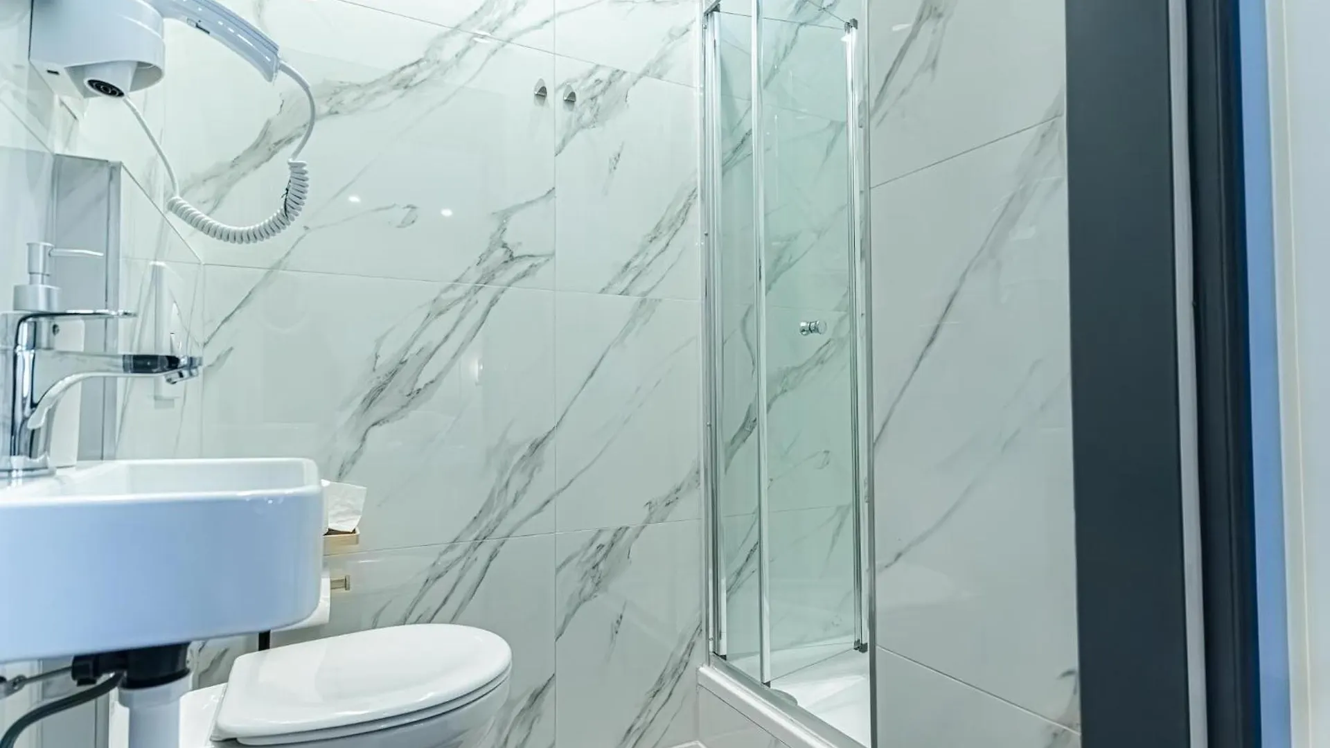 Multiple Apartments And Rooms At The Heart Of Vienna