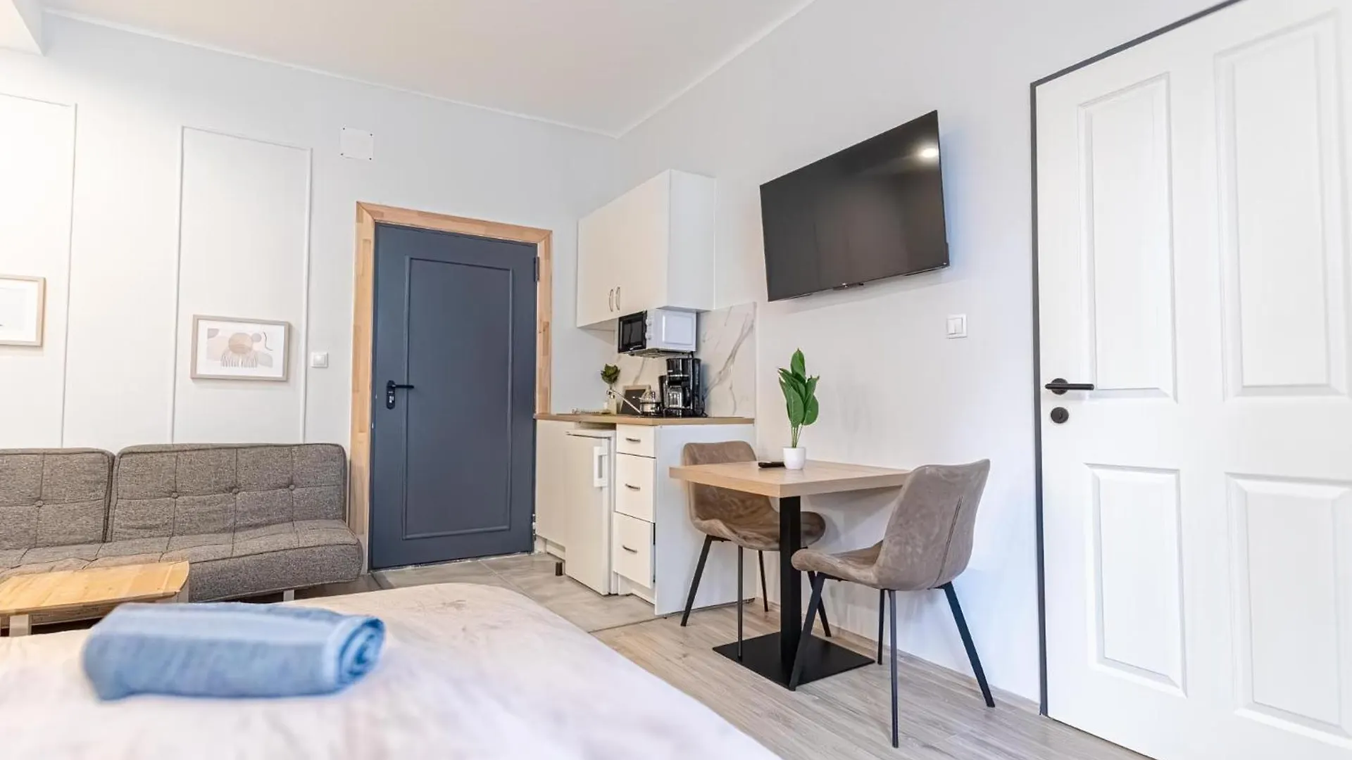 Multiple Apartments And Rooms At The Heart Of Vienna Austria