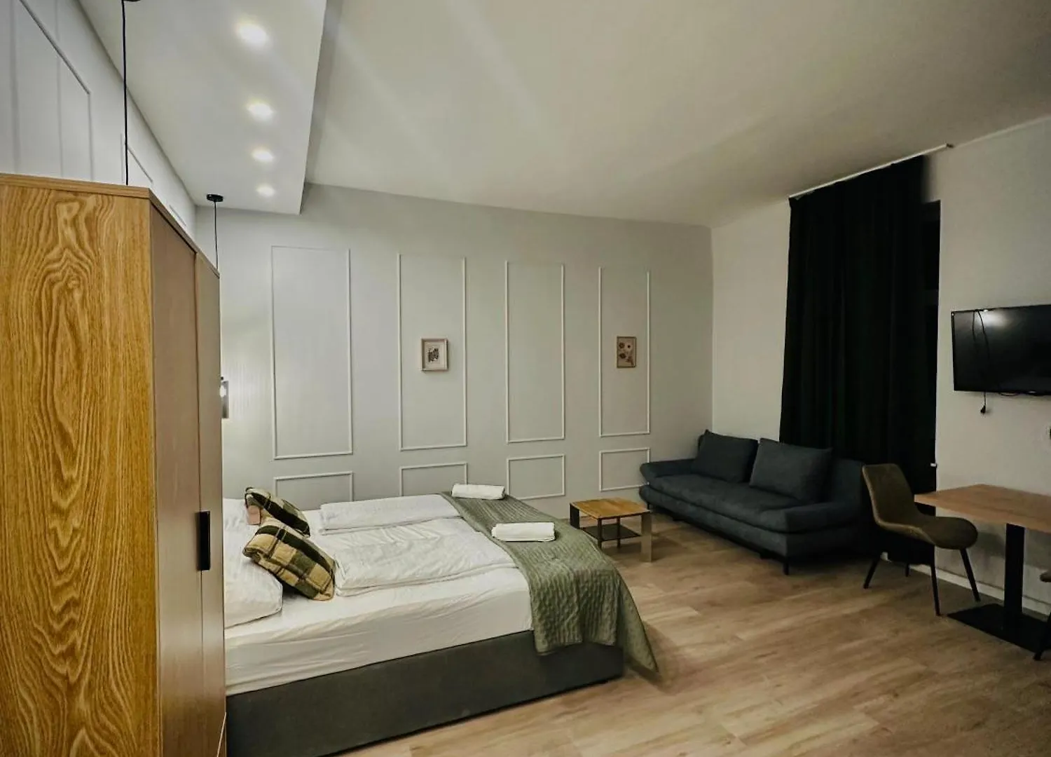 Multiple Apartments And Rooms At The Heart Of Vienna Austria