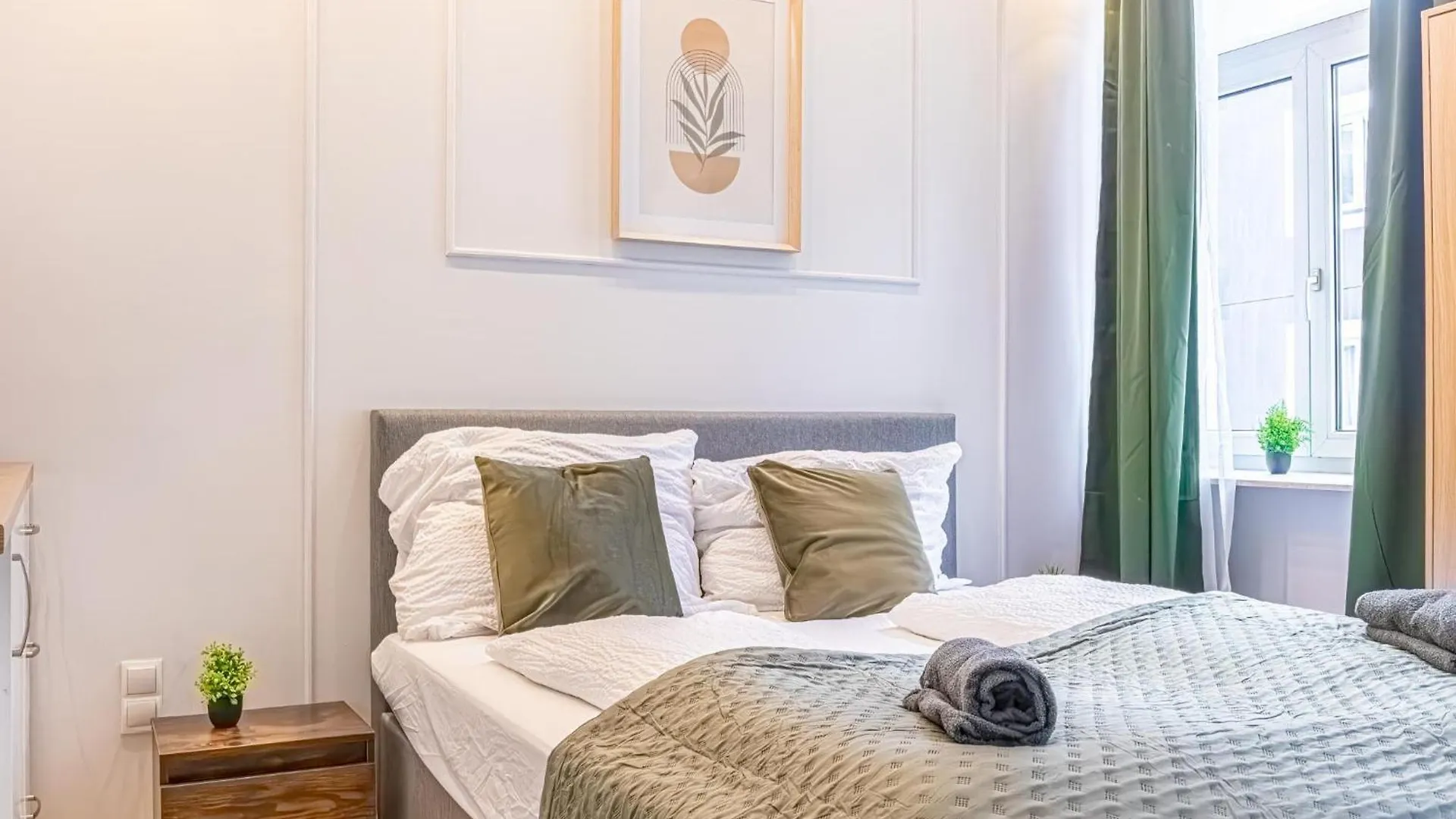 Multiple Apartments And Rooms At The Heart Of Vienna