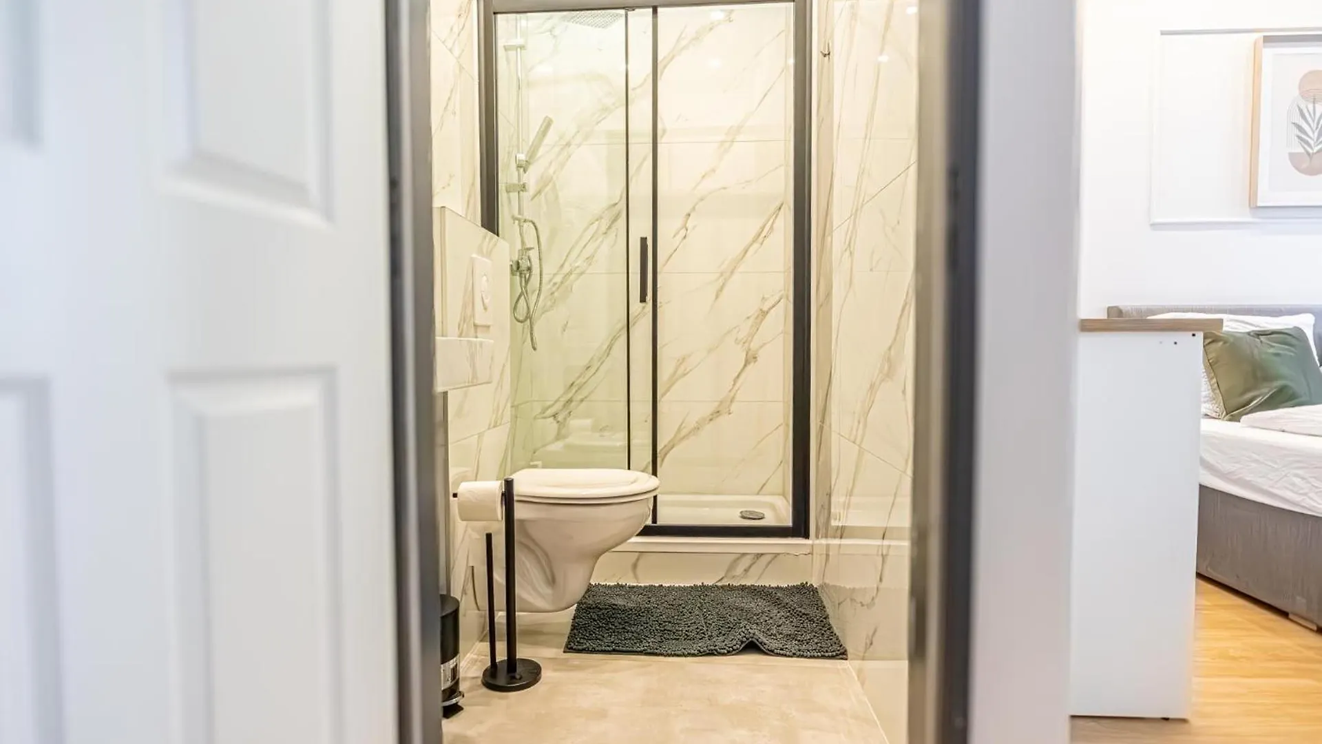 Multiple Apartments And Rooms At The Heart Of Vienna Austria