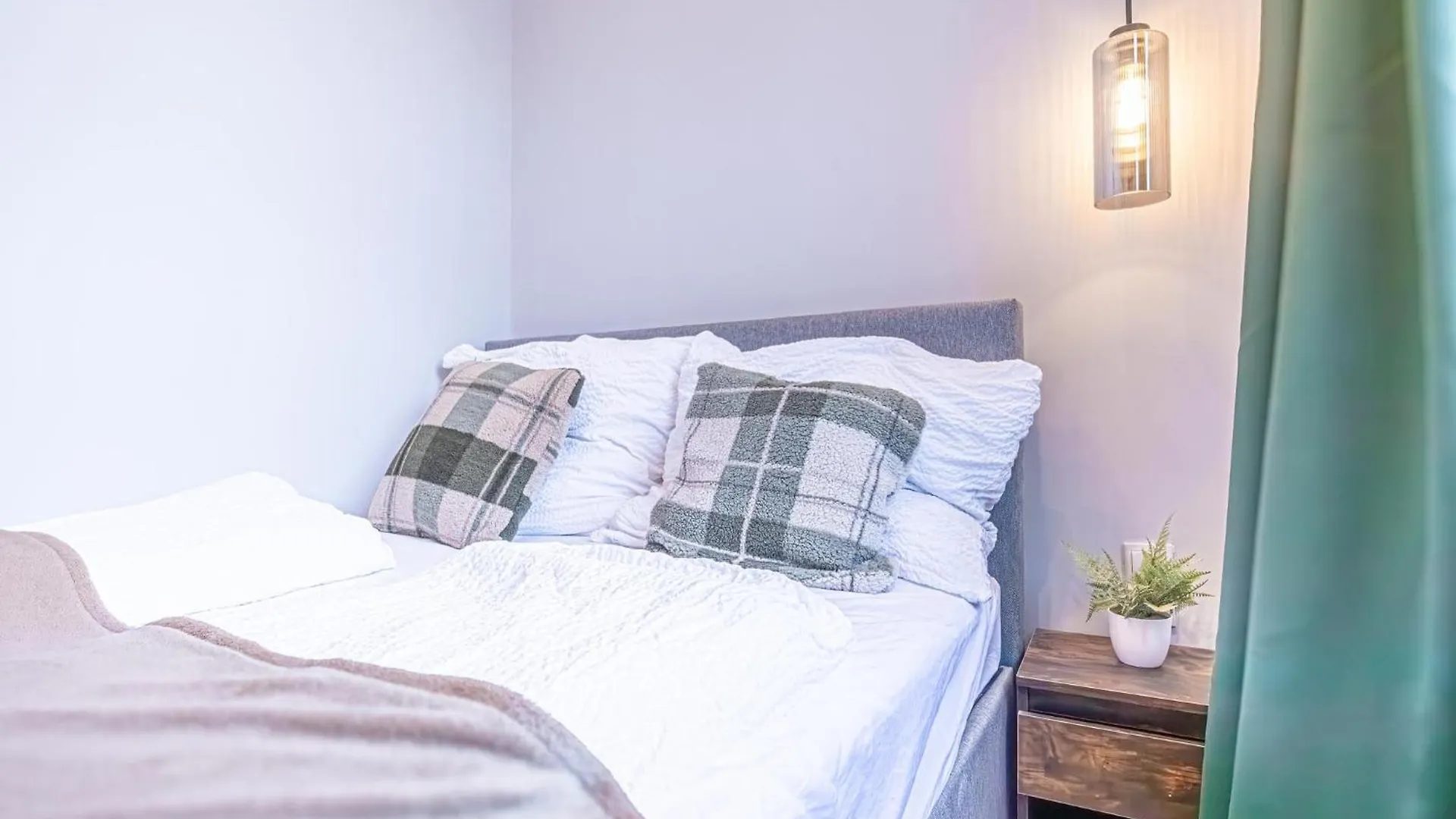 Multiple Apartments And Rooms At The Heart Of Vienna Austria