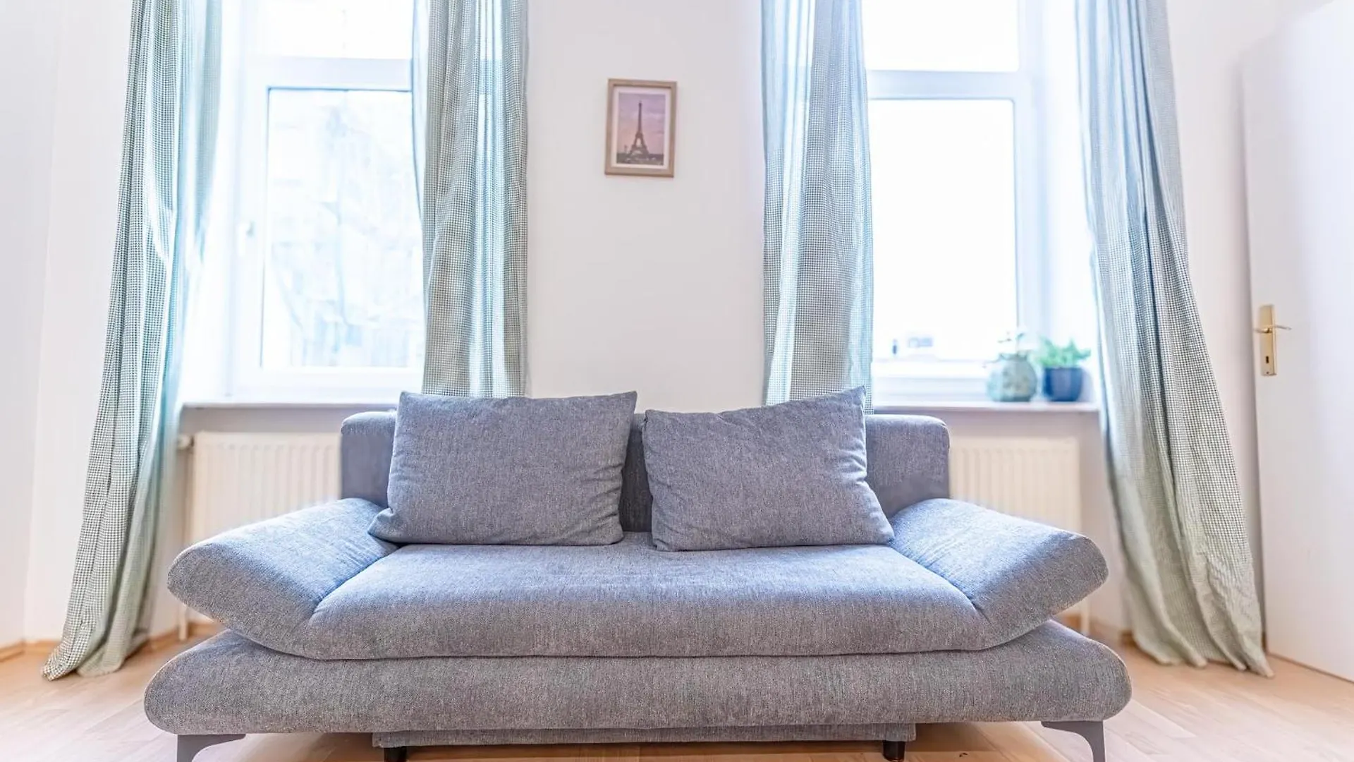 Multiple Apartments And Rooms At The Heart Of Vienna